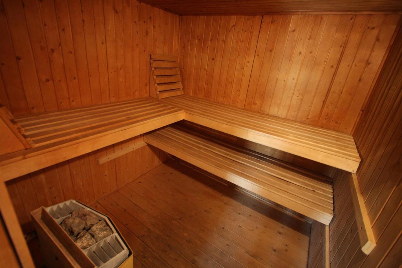 Appartement Met Eigen Sauna En Sport-En Spelruimte Ee Ngoại thất bức ảnh